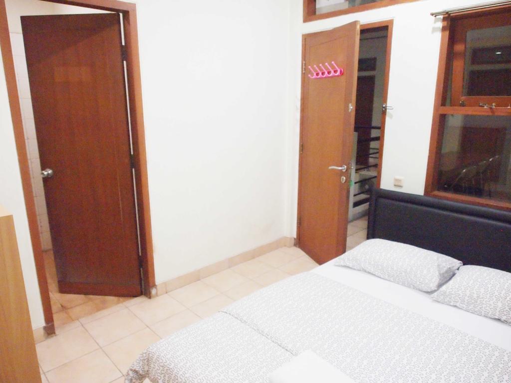 Wisma tamu Ct 195